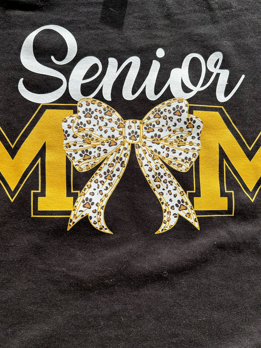 Bulldogs Bow senior  mom T-Shirt